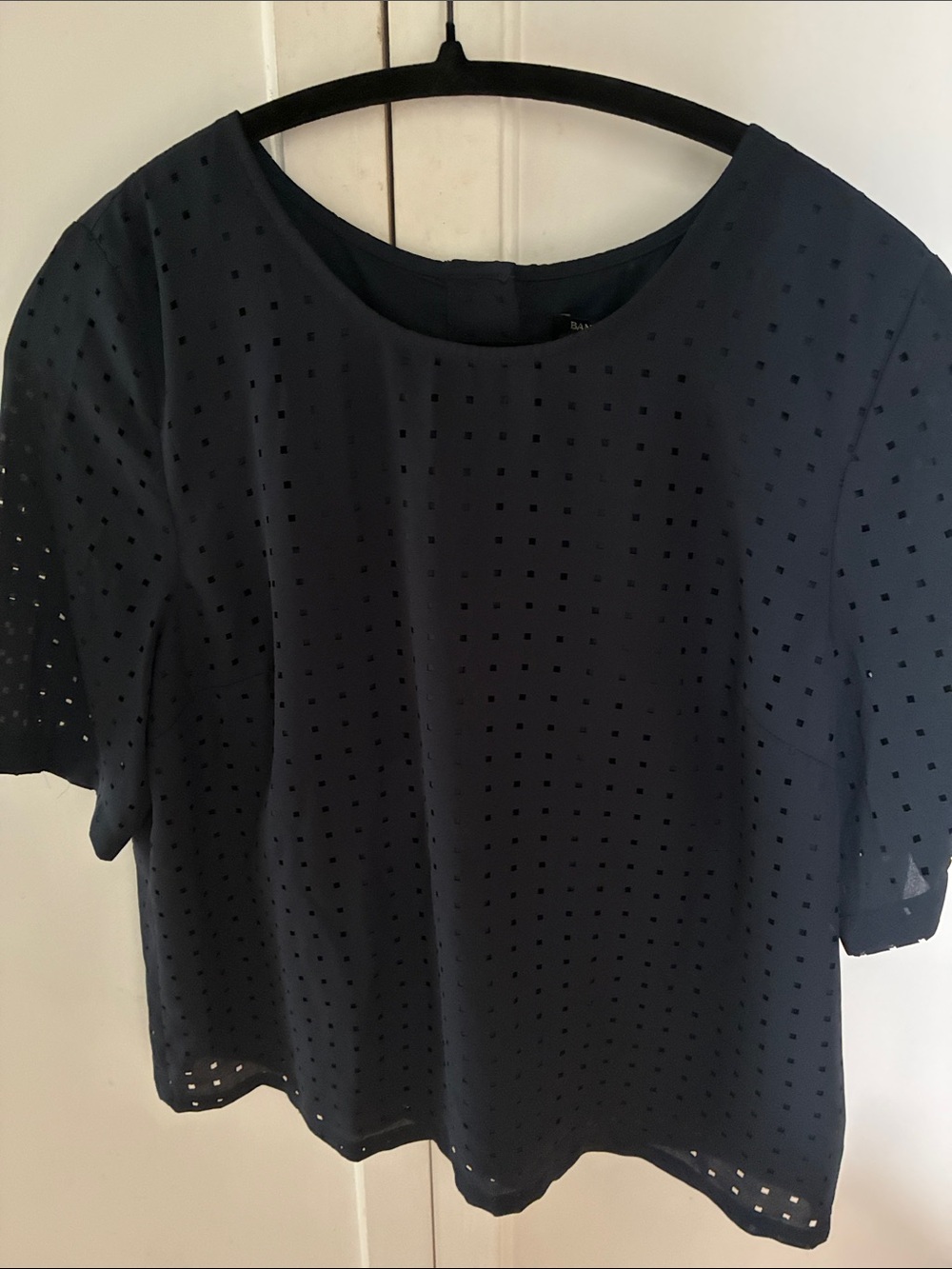 Banana Republic Women’s Navy Eyelet Short-Sleeve Top, Sz: S Petite, NWT